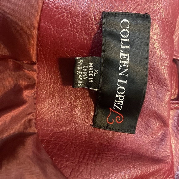 Stylish Marion jacket with lots of detail - Picture 11 of 11